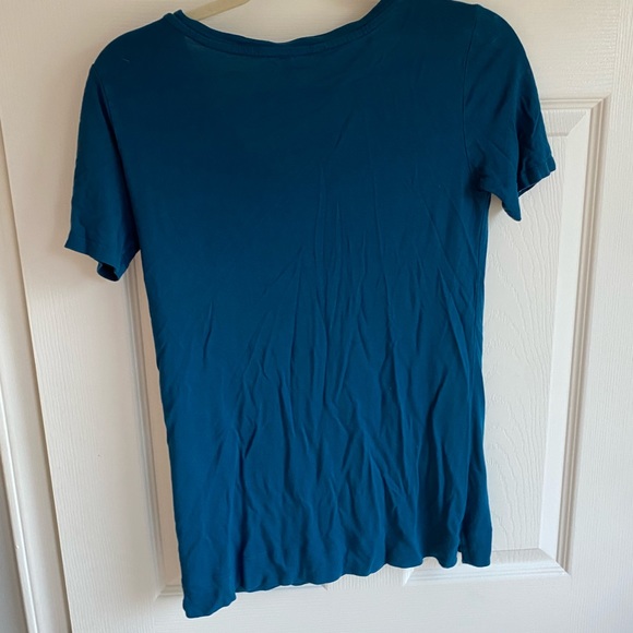 GAP Pure Shirt - Size XS - Picture 3 of 3